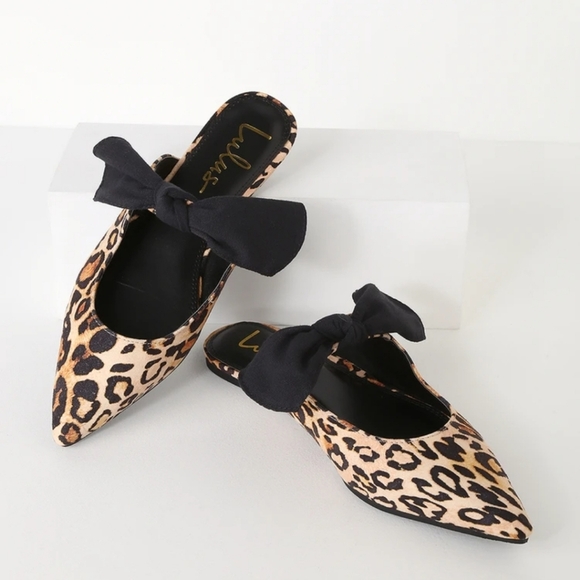 Lulu's Macey Leopard Suede Pointed Toe Bow Mules Flats Slip On Shoes Size 9 - Picture 1 of 7